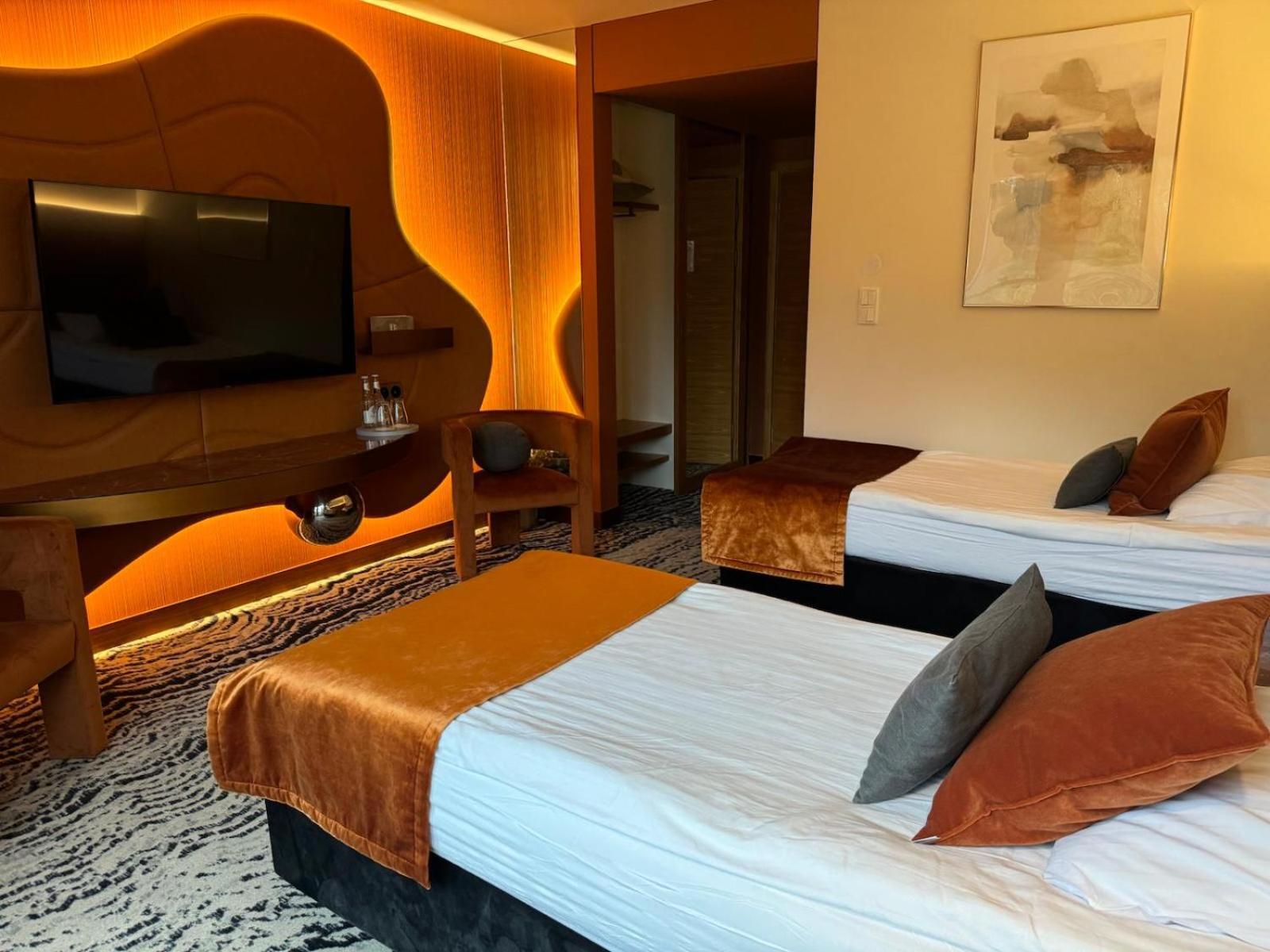 Bazuny Hotel&Spa Koscierzyna Esterno foto